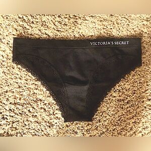 NWT Victoria’s Secret Cheekini Panty (with ruched back) RARE